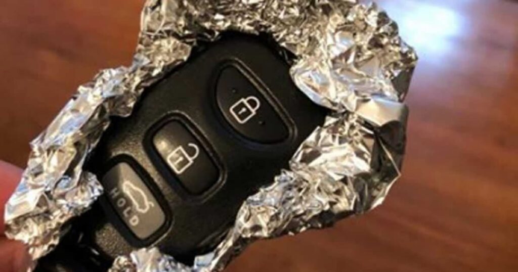 Zabezpieczenie Audi przed kradzieżą - folia aluminiowa